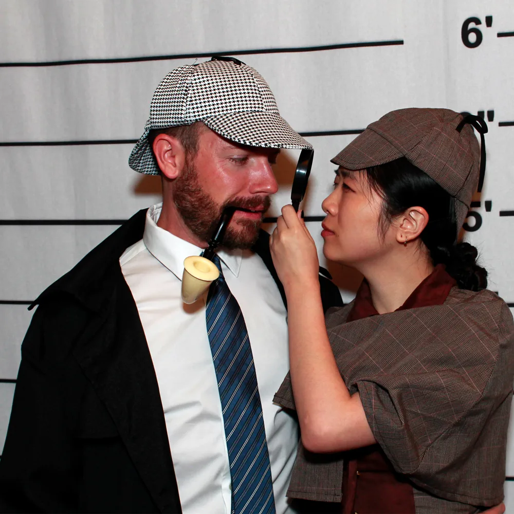 Guests turned detectives at a Atlanta murder mystery